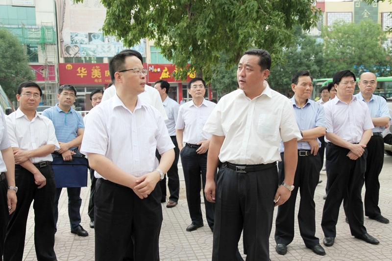 中共山東省省委常委、常務(wù)副省長孫偉到公司視察調(diào)研.png